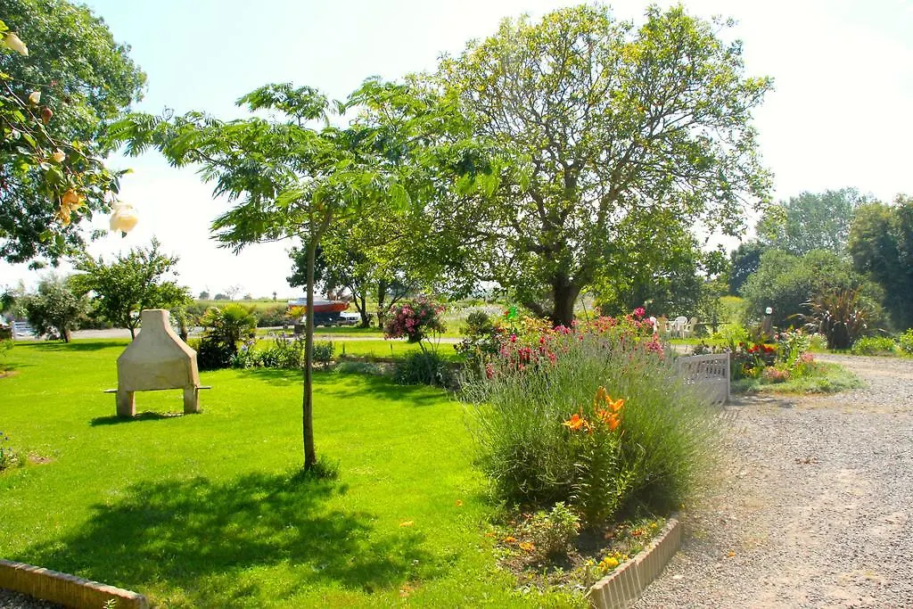 Chambres D'Hotes Du Manoir Du Haut Salmon Saint-Malo Bed & Breakfast