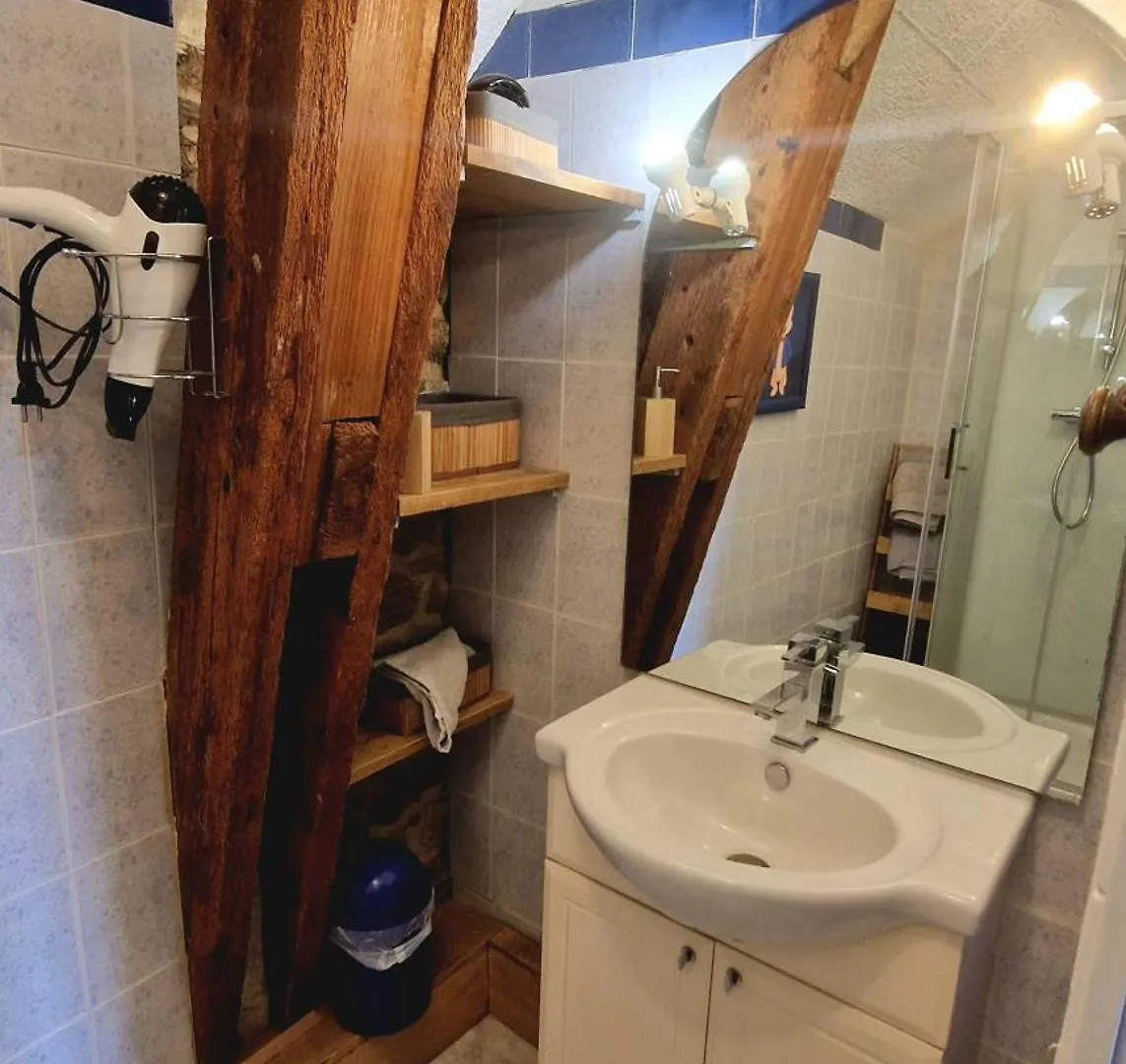 Chambres D'Hotes Du Manoir Du Haut Salmon Saint-Malo Bed & Breakfast