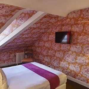 *** Hotel Du Danube Saint Germain France