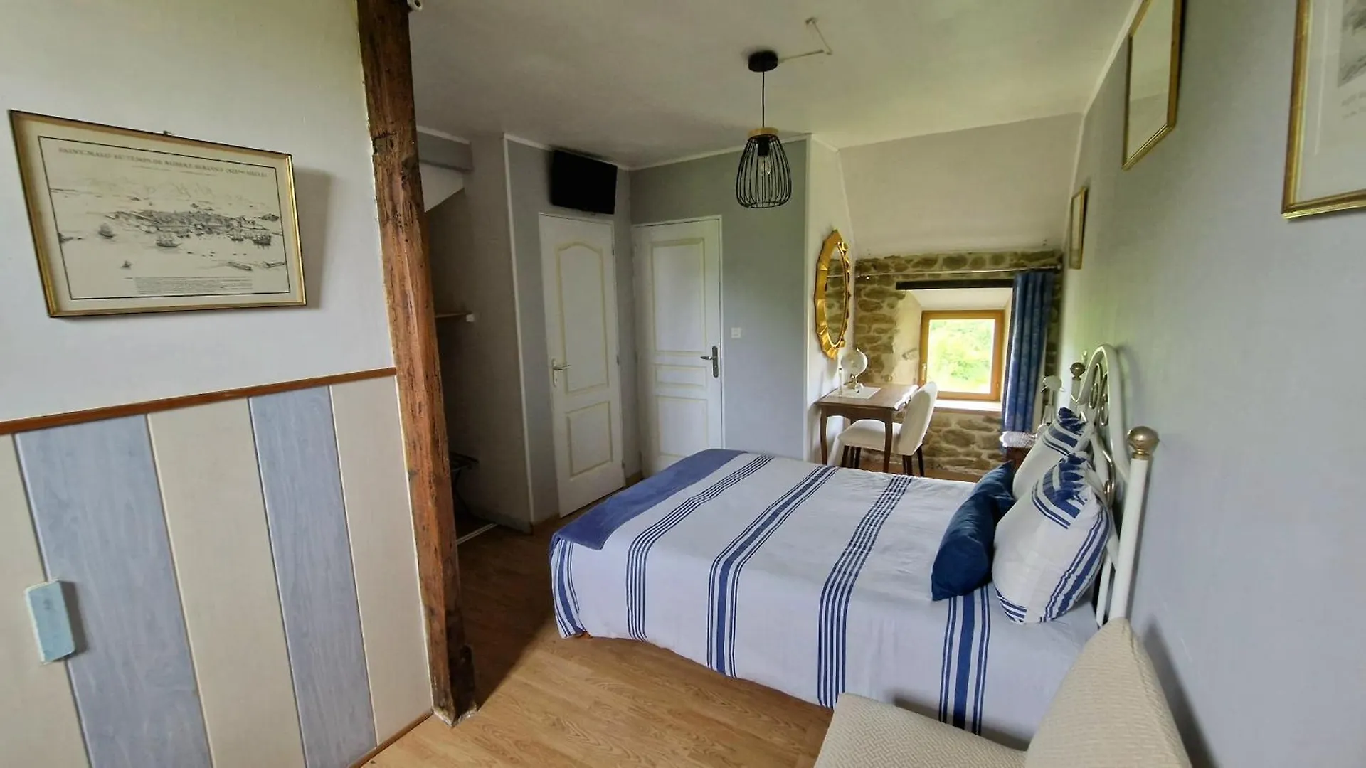 Chambres D'Hotes Du Manoir Du Haut Salmon Сен-Мало Отель типа 